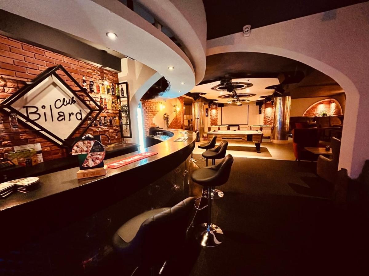 Zajazd Bialczanski Dom Wypoczynkowy Restauracja ビャウカ エクステリア 写真